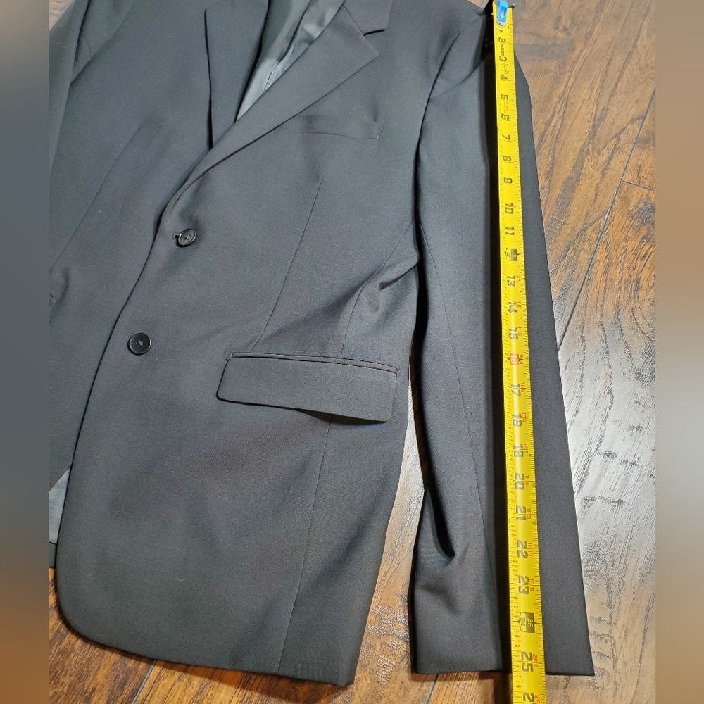 Theory men’s 40R black suit coat - Picture 2 of 11
